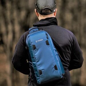 Tenba Men's Blue bag camarera like new